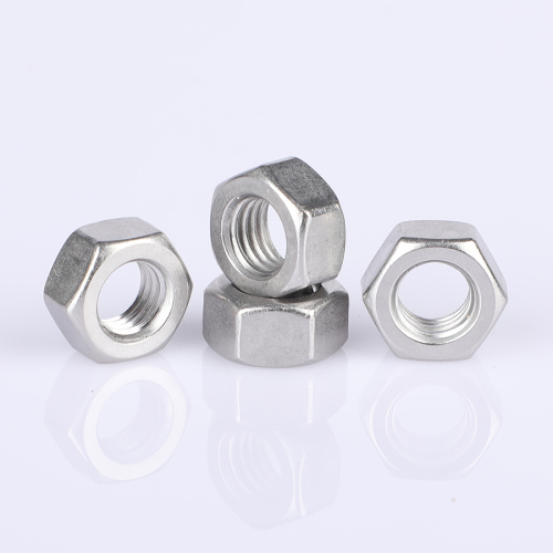 ברגים משושה זמינים במספר גדלים