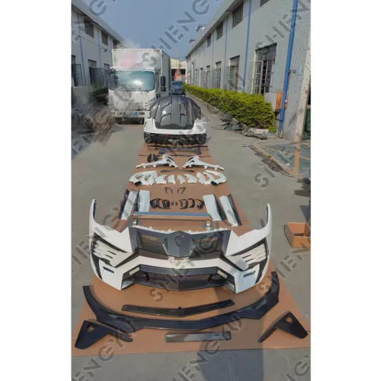 High-Quality Dry Carbon Car Bumpers Body Kit for Lamborghini Urus Mansory Style