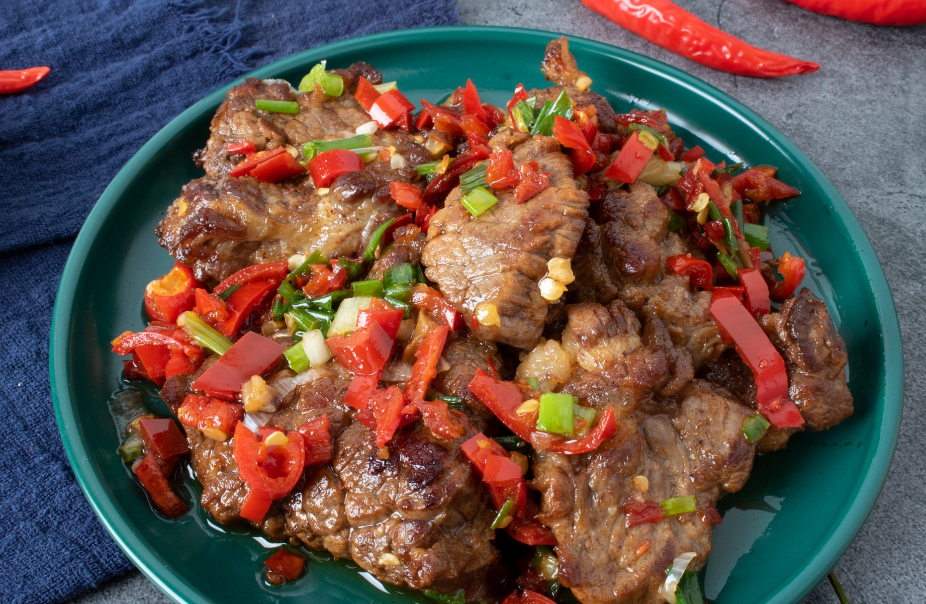 Chili Pepper Stir-fry Meat Sauce