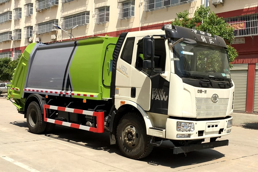 العلامة التجارية الجديدة FAW 10Tons Waste Industries Truck