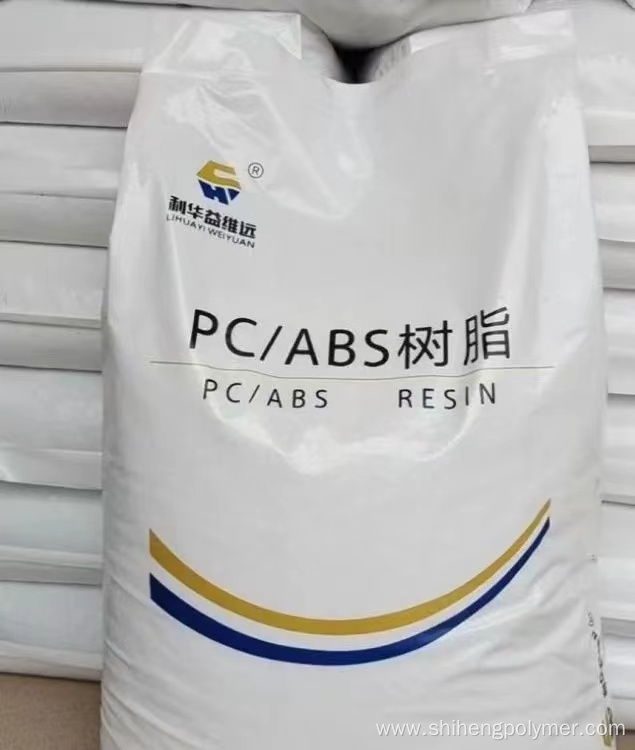 Black flame-retardant PC/ABS plastic particles