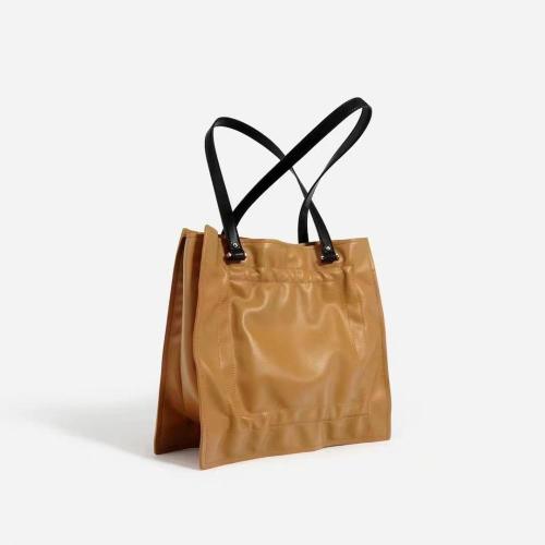 Élégant sac fourre-tout en cuir marron