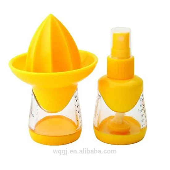 plastic multifunctional mini citrus lemon reamer juicer squeezer and mist sprayer
