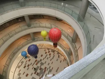 shopping mall sculpture,plaza sculpture