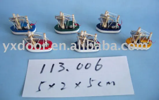 Wooden fish boat model (113.006)ship model