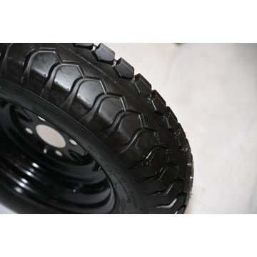 Encontre pneus de motocicleta à venda online