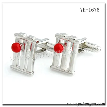 YH-1676 Novelty Cricket Stumps and Ball Sports Cufflinks