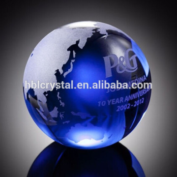 Popular sandblasting crystal globe centerpieces with flat bottom