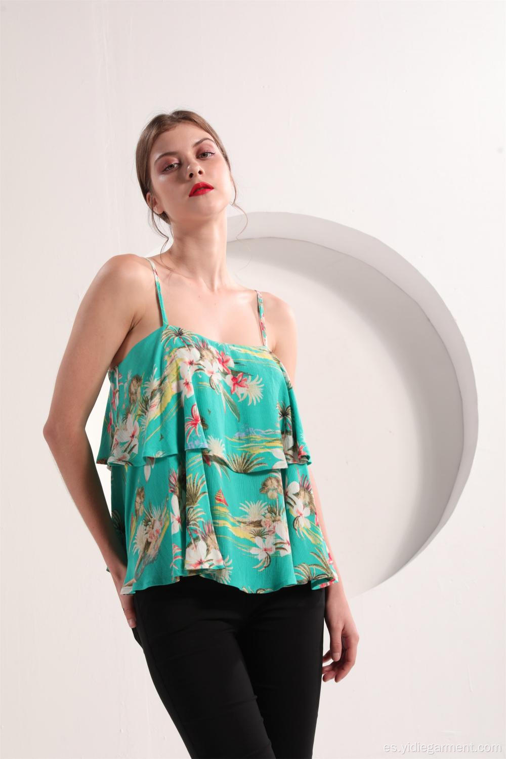 Top con estampado floral en niveles para mujer