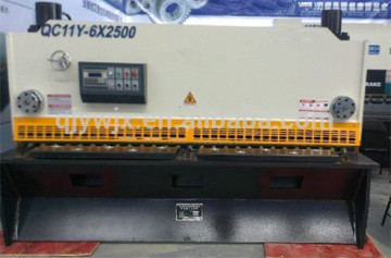2.5 meter Hydraulic CNC Cutting Machine