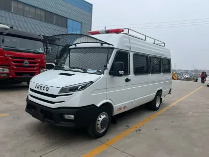 Refrigerated Van Truck for Cold Chain Logistics