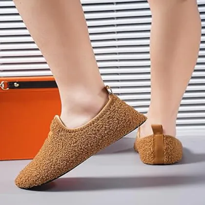 Soft Dwell · Warm Rhythm Home Slippers for Leisure