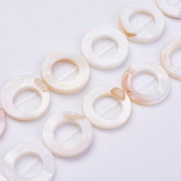 Pandahall: Einzigartige Donut Blumen weiß lose Korallenschalenperlen Sammlung