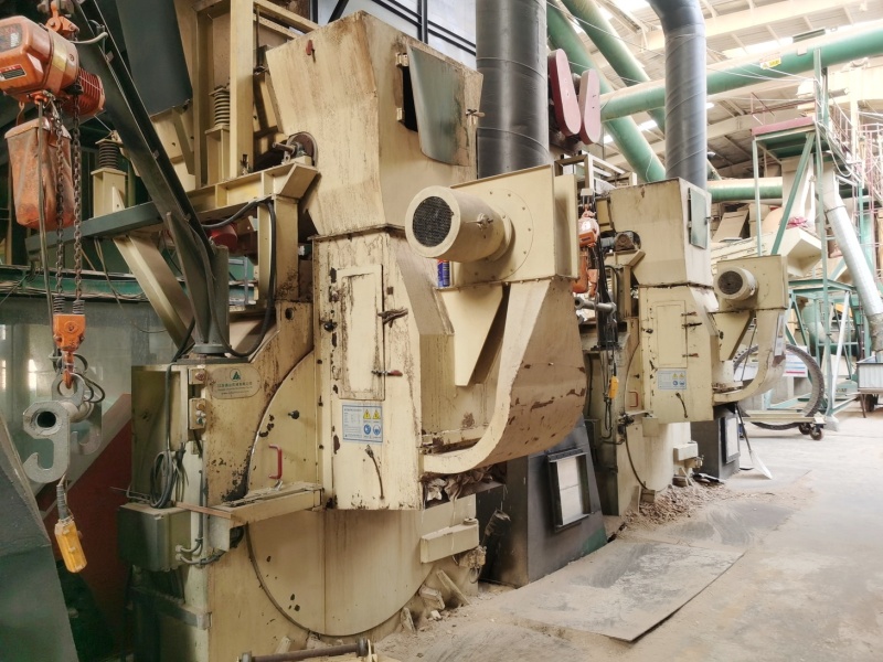 Particle Board Making Machine and Wood Based Particle Board Production Line