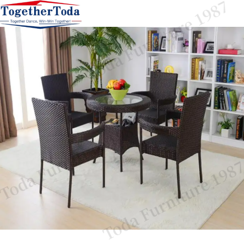 Outdoor rattan garden dining chair with table