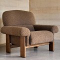 Poltrona moderna de tecido para espaços domésticos relaxantes