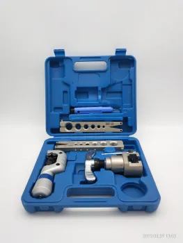 Copper tube flaring tool