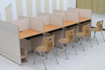 Plastic Adjustable School Wooden Desk