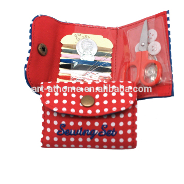 134082111travel sewing kits