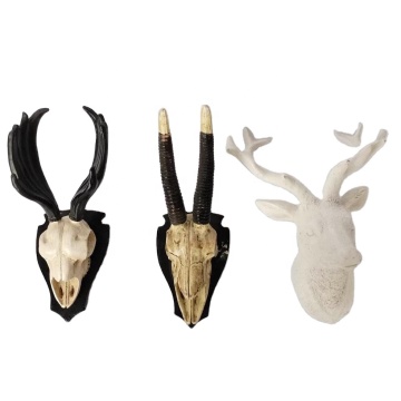 Hand-Carved Ram Head Resin Wall Hanging Statue with Horns for Desk/Table Decoration