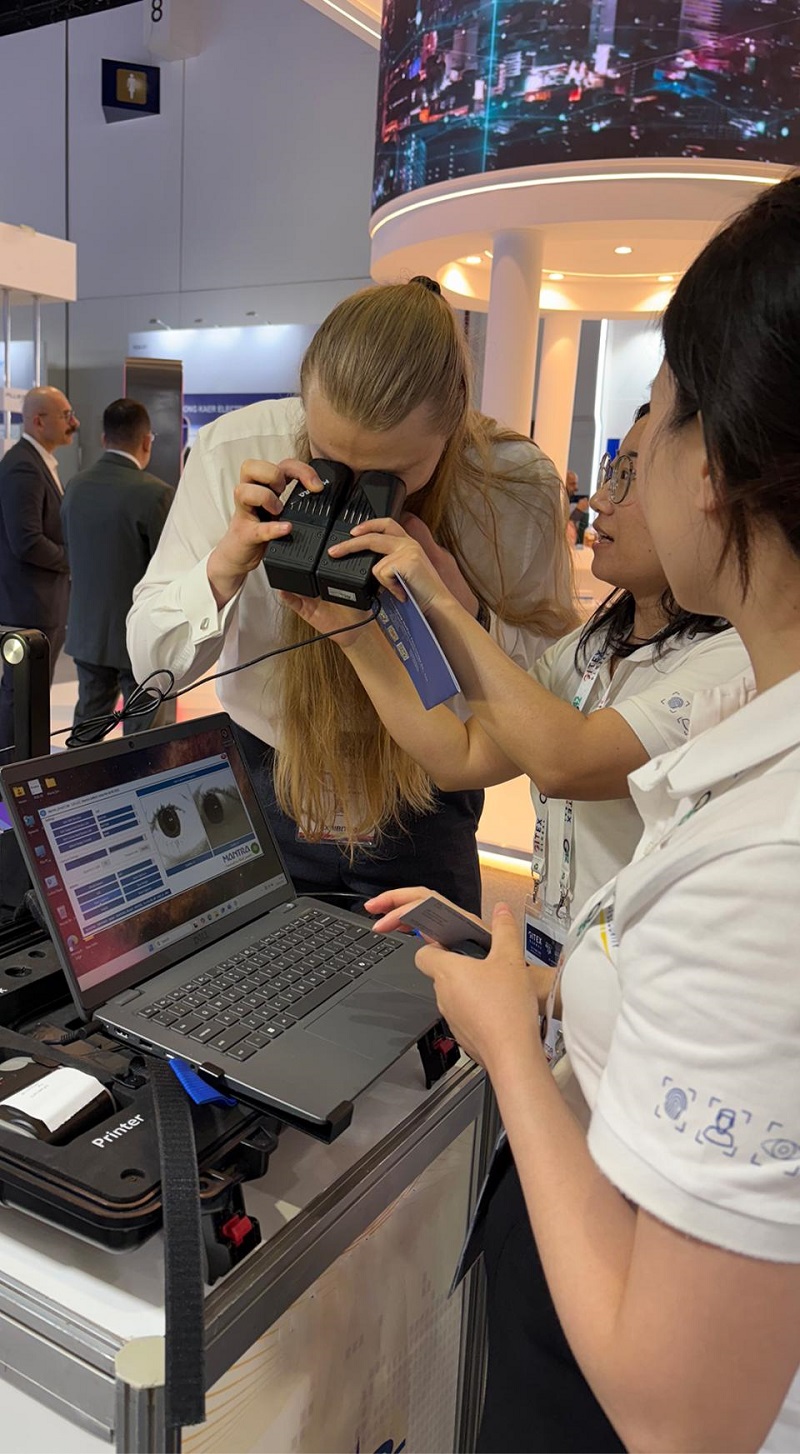 HFSECURITY showcased its multimodal biometric case at GITEX 2025 in Dubai