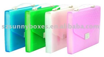 A4 document holder with inside dividers