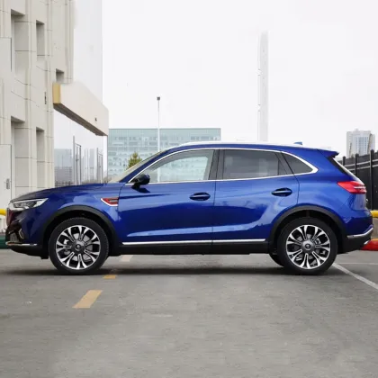 2022 Hongqi New Cars Fuel Car Adult Vehicle Hongqi HS5 5 seats SUV gasoline car Luxury SUV with Panoramic sunroof
