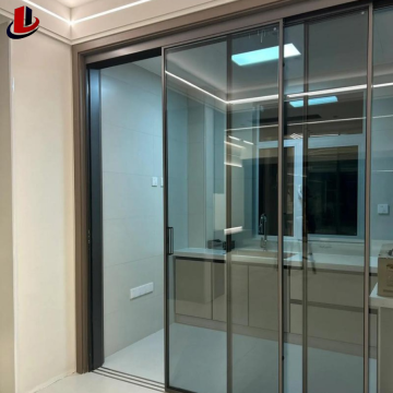 Ușă glisantă modernă din aluminiu pentru gestionarea eficientă a spațiului