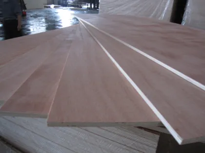 Commcial Plywood / Multilayer Board / Paint-Free Board
