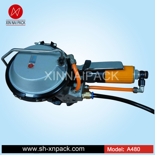 Pneumatic steel strip metal tubes strapping machine