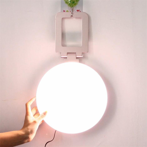 Suron Slim Light Therapy Lamp simule la lumière du jour