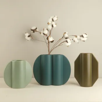 Custom Geometry Shape Ceramic Decorative Flower Vases for Home, Hotel, and Restaurant