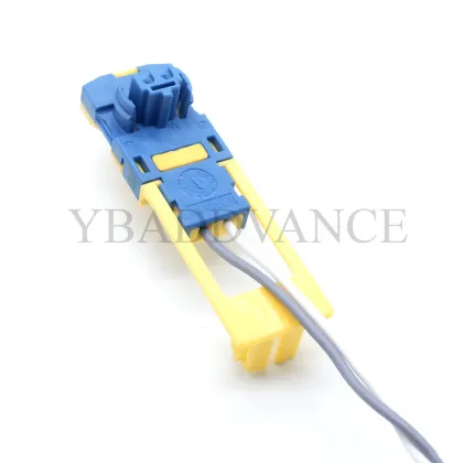 8Z0972562A Amphenol 2 Pin Auto Wire Connectors - Blue and Yellow for Audi VW Seat