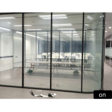 Construção de escritórios de vidro escuro branco, vidro temperado laminado