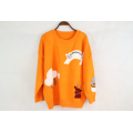 Orange runder Hals locker an Tierdruck gestrickter Pullover