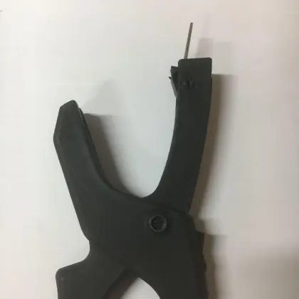 ear tag plier for zee tag