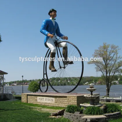 High quality fiberglass resin scultpture large riding bike statue for sale