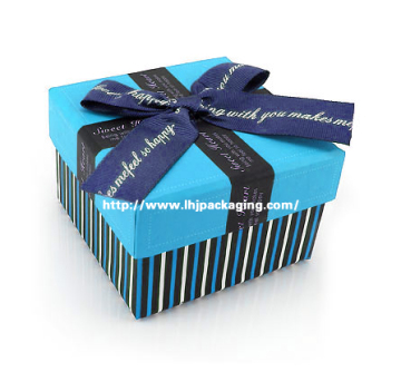 paper box with ribbon