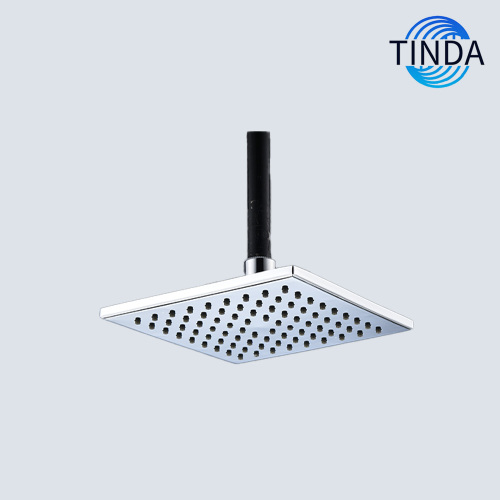 洗練された魅力を伴う現代のトップスプレー