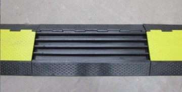 4 Channal Cable Protector Ramp for Event with CE Approved (TF-CRAMP4)