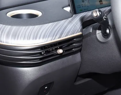 2024 Wuling Baojun Yunduo Cloud New Energy Electric Mini EV Car