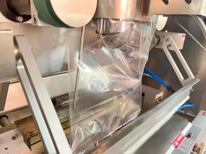 Vffs 1kg 5kg Cake Premix Powder Packing Machine