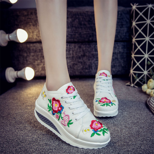 Canvas Shoes Embroidery patch Women's Fashion Lace Up