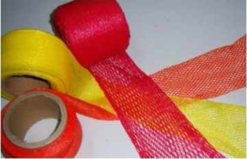 Plastic fruit tubular net machine