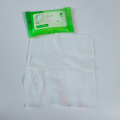 Paquete pequeño de mini toallitas húmedas para bebés