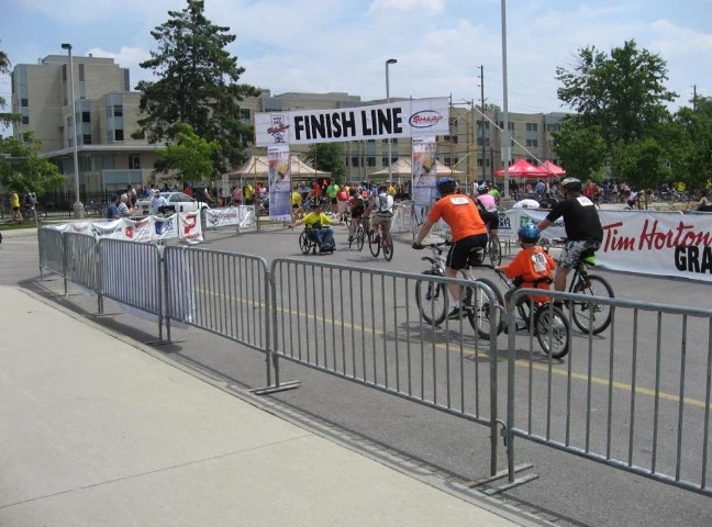 Removable Road Crowd Control Barricades for Sale/Concert Crowd Control Barrier