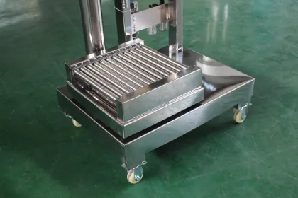 Small Bottle Ink Filling Machine for Car Paint Manufacturing