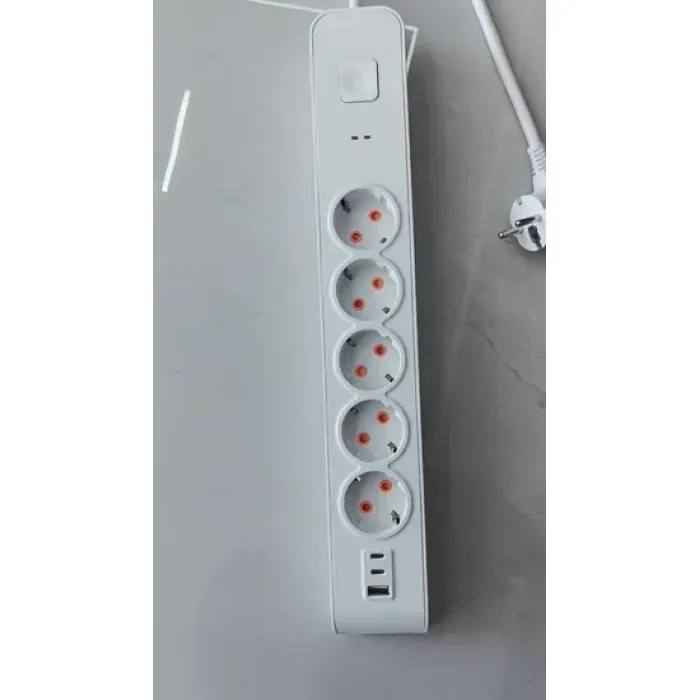 Soket Ekst 5 Arah dengan USB 3,4A