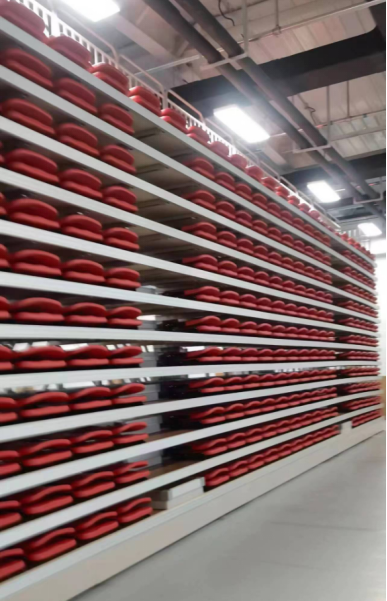 Electrical folded seats retractable bleacher