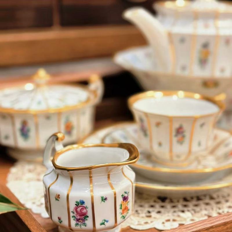 Luxury Geometric Gold-Trimmed Dinnerware with Floral Accents